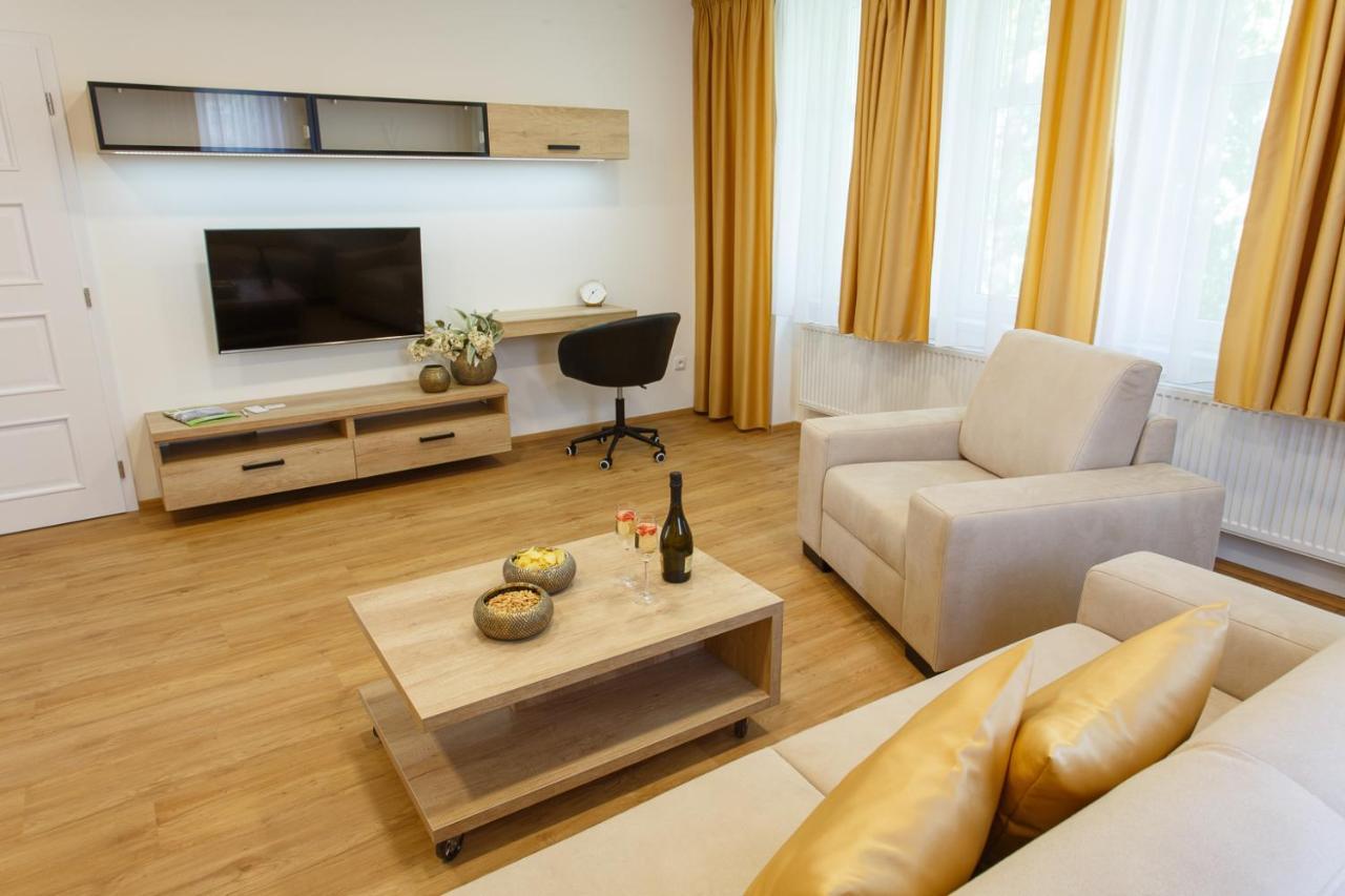 Apartments Villa Whitehouse Ostrava Eksteriør bilde