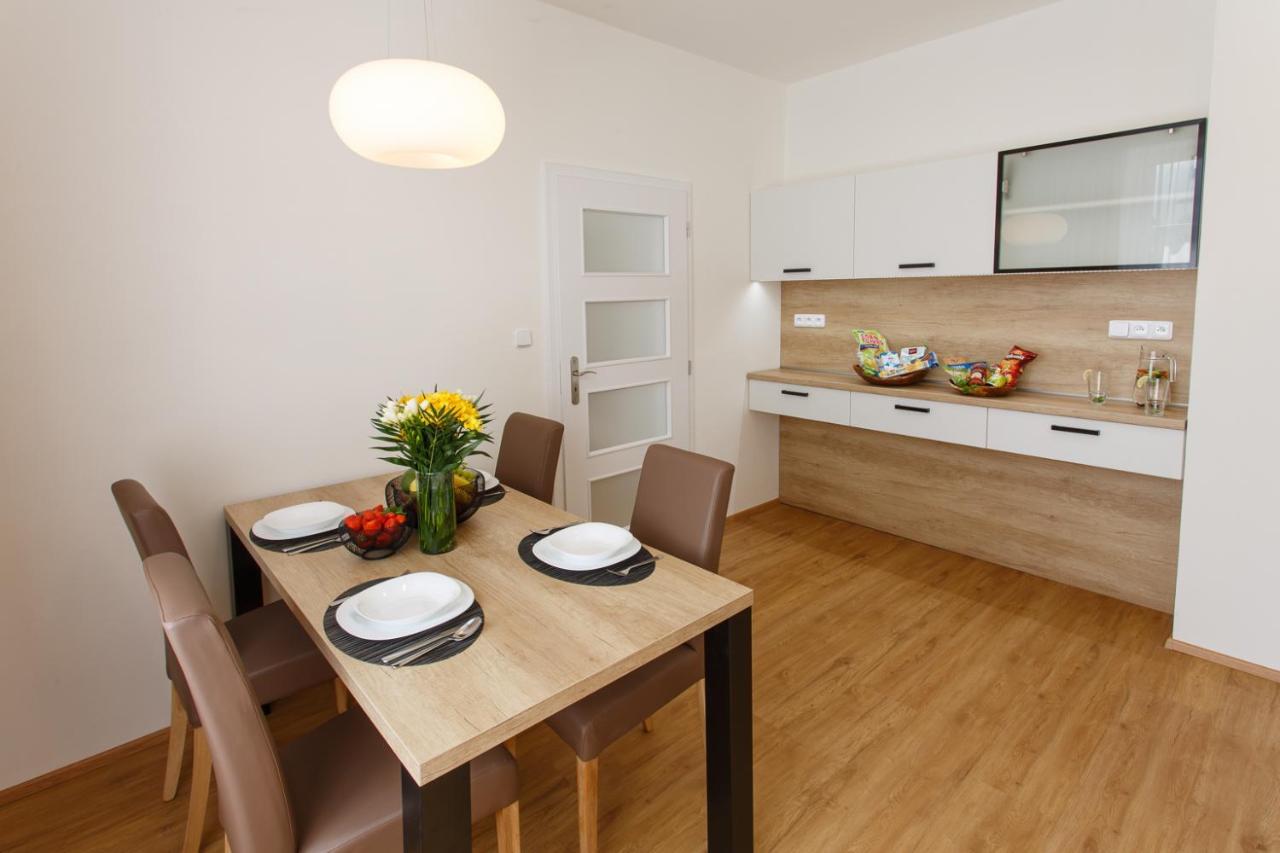 Apartments Villa Whitehouse Ostrava Eksteriør bilde