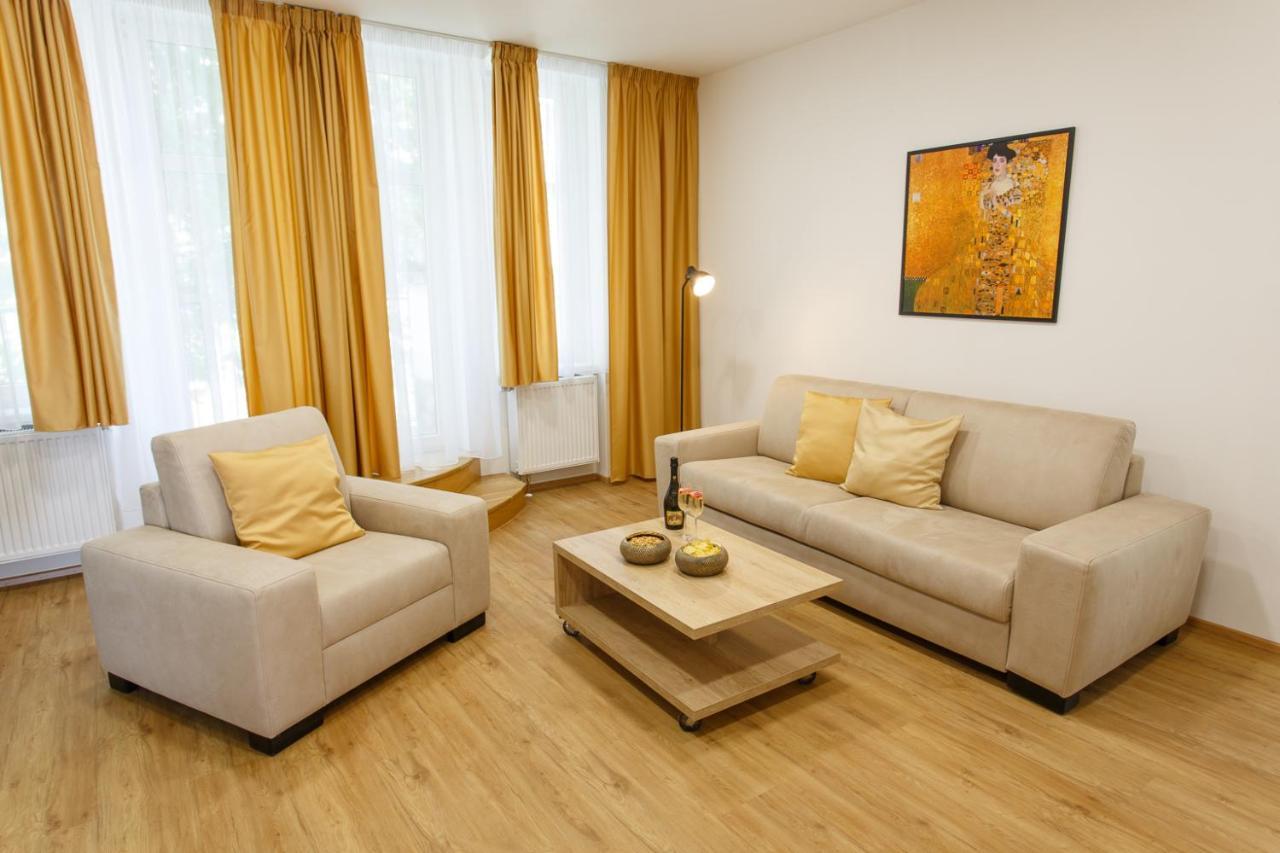Apartments Villa Whitehouse Ostrava Eksteriør bilde